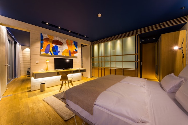 Premium Suite