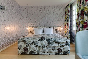 Luxury Suite - Bedroom
