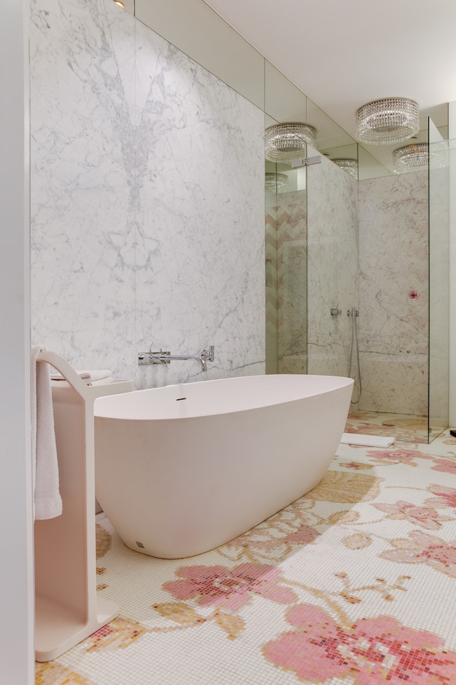 Presidential Suite - Bathroom