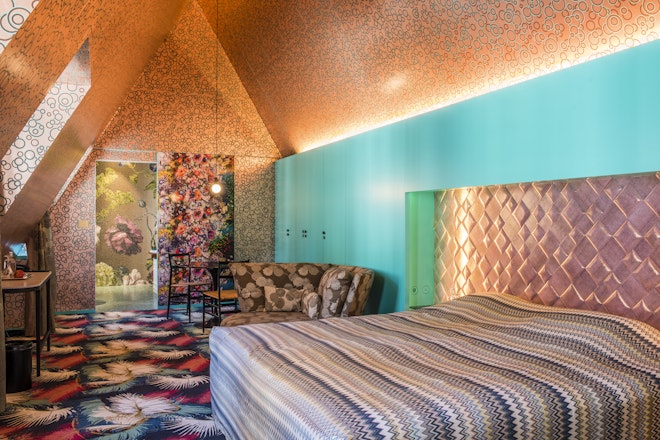 Luxury Suite - Bedroom