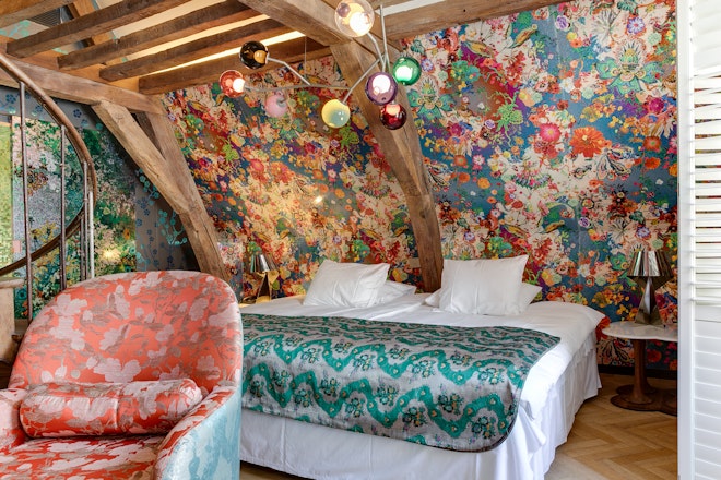 Deluxe Room - Bedroom