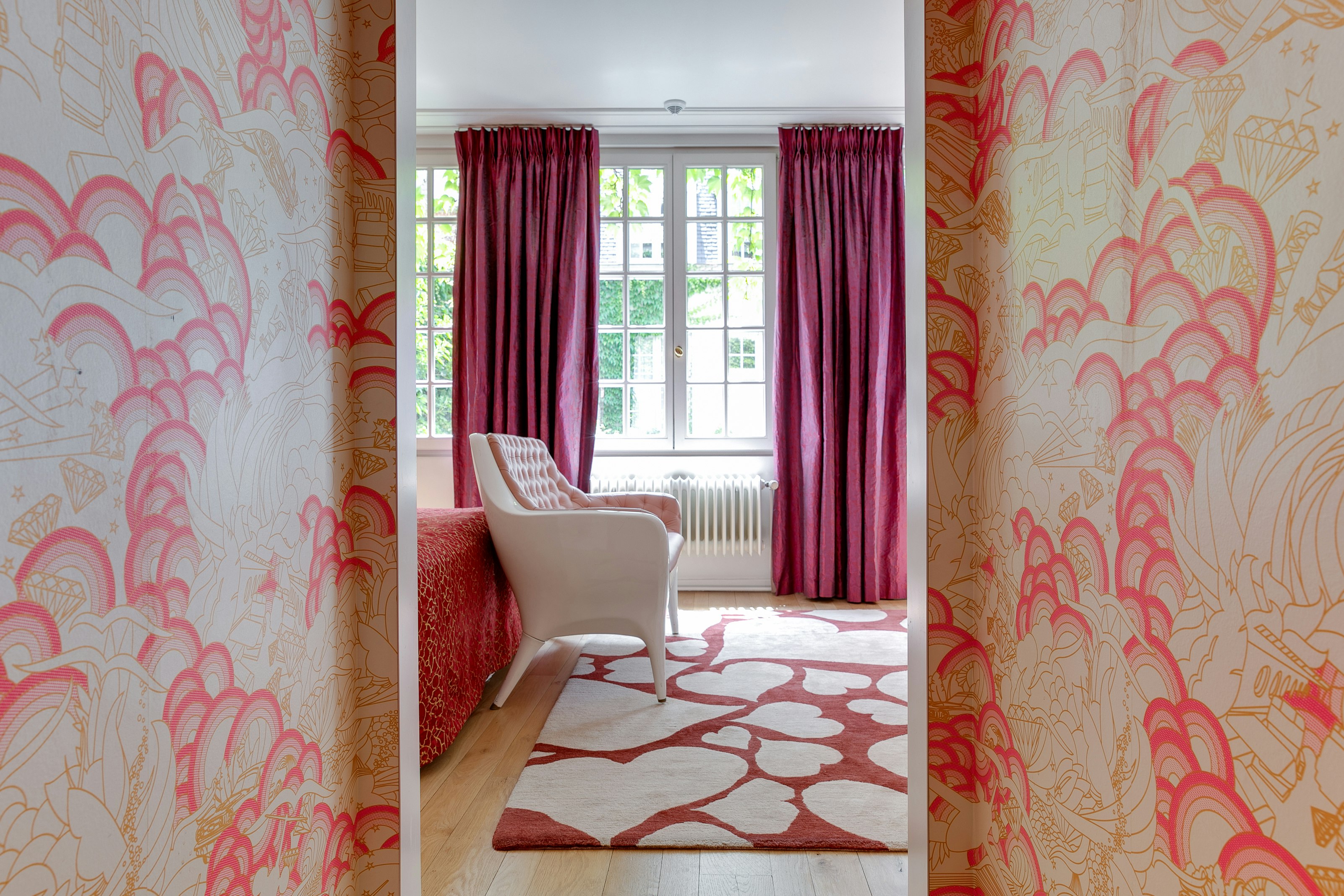 Deluxe Room - Bedroom