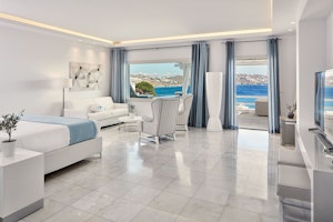 Grand Suite sea view with Outdoor Jacuzzi