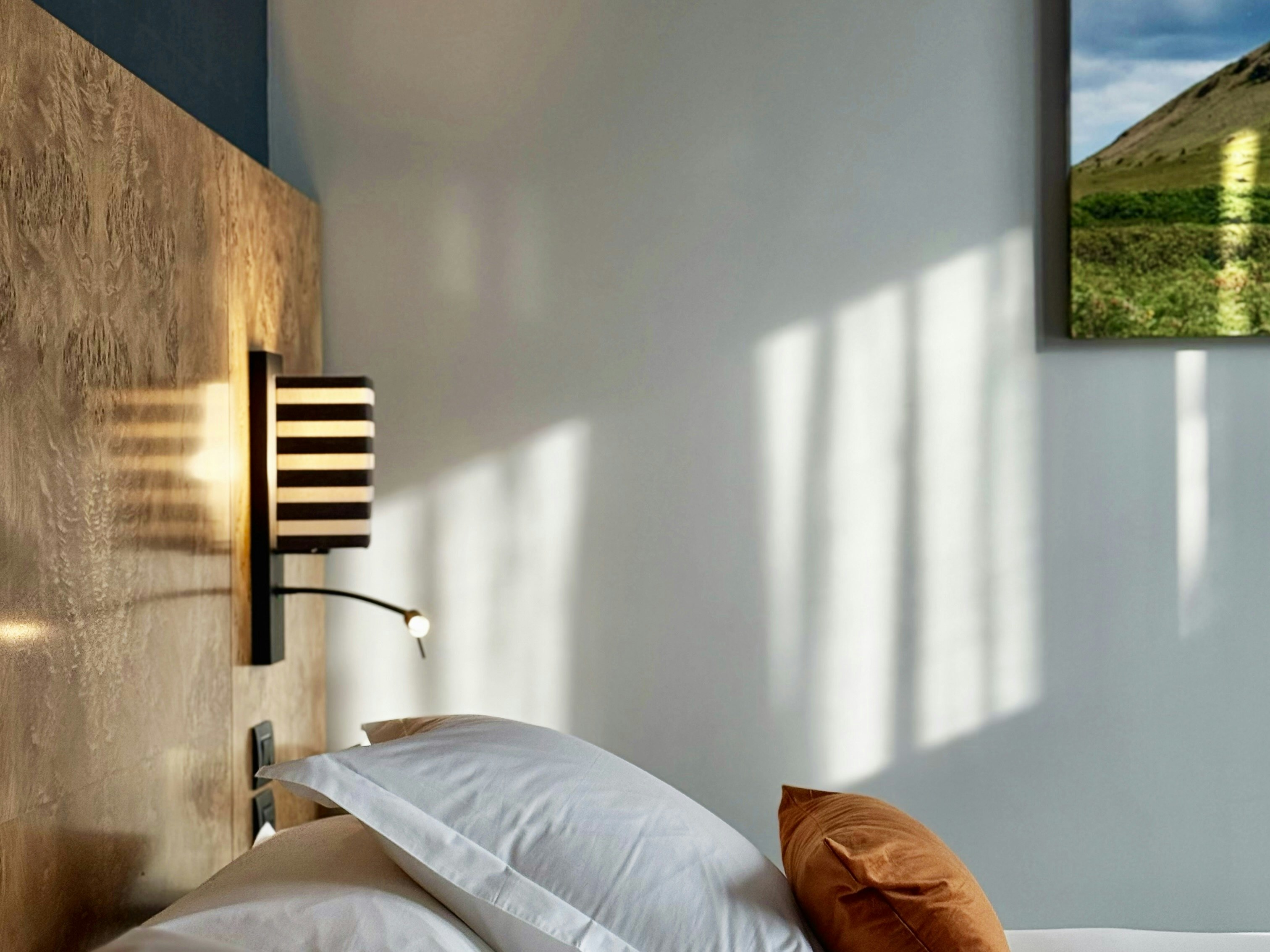 Deluxe Room Headboard Detail