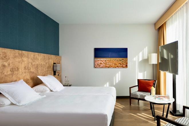 Deluxe Room - Bedroom