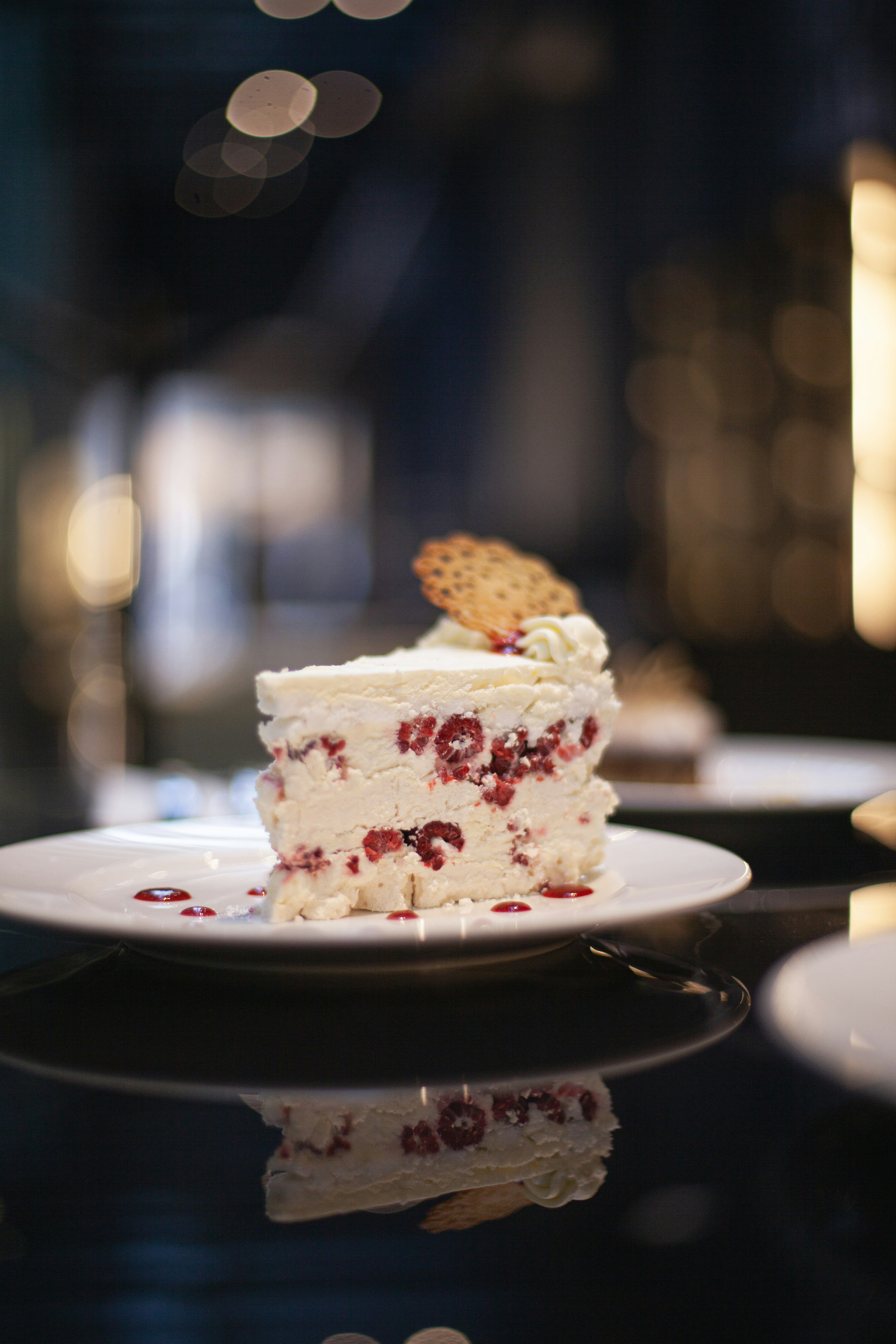 Gran Cafe Detail Torta Merengue Frambuesa