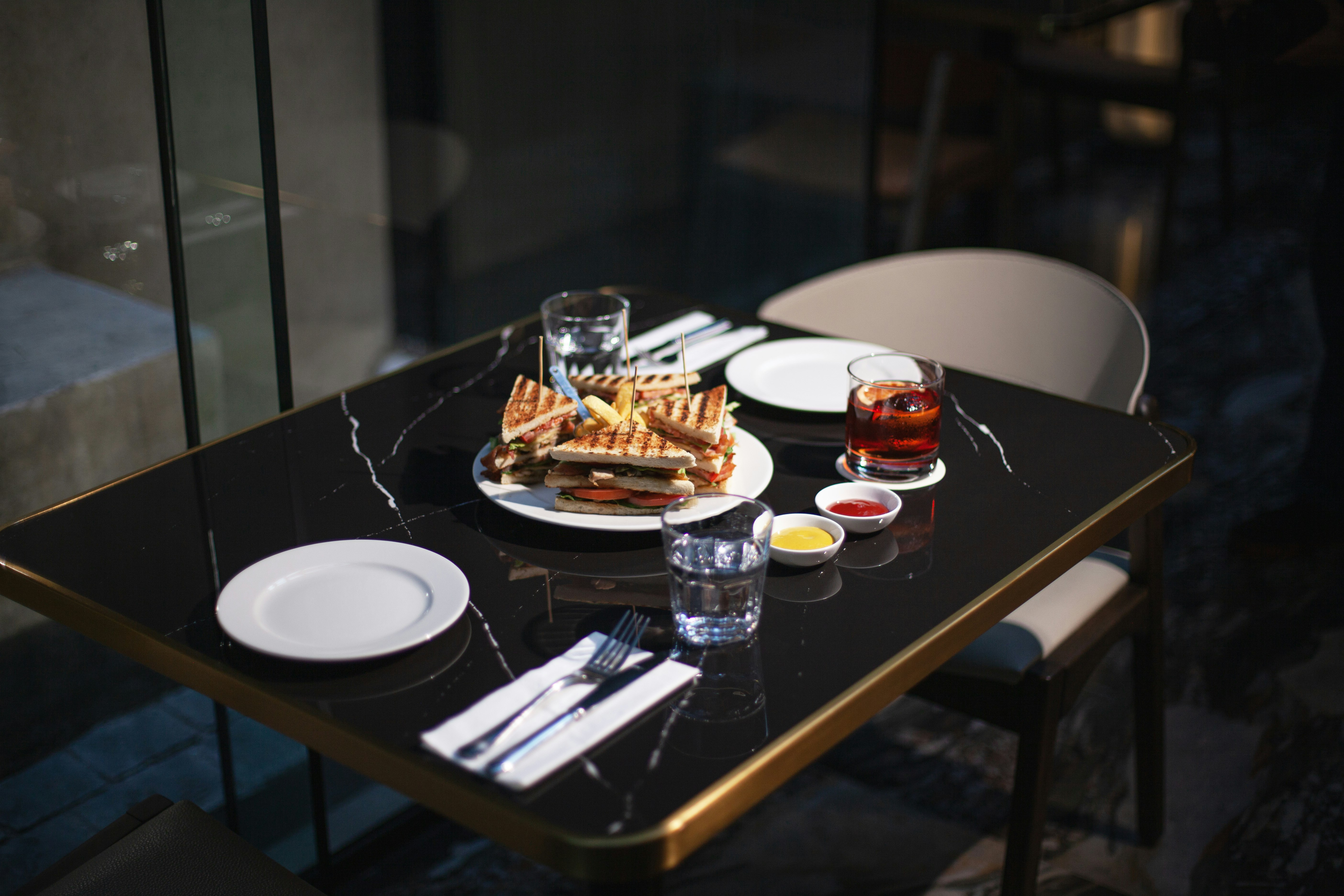 Gran Cafe Detail Club Sandwich