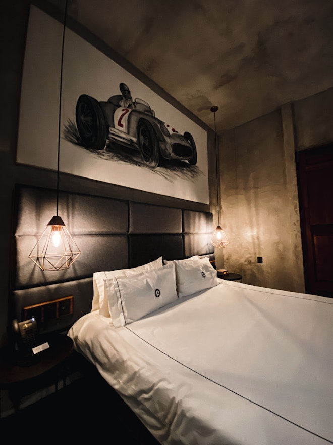 Mercedes-Benz Suite
