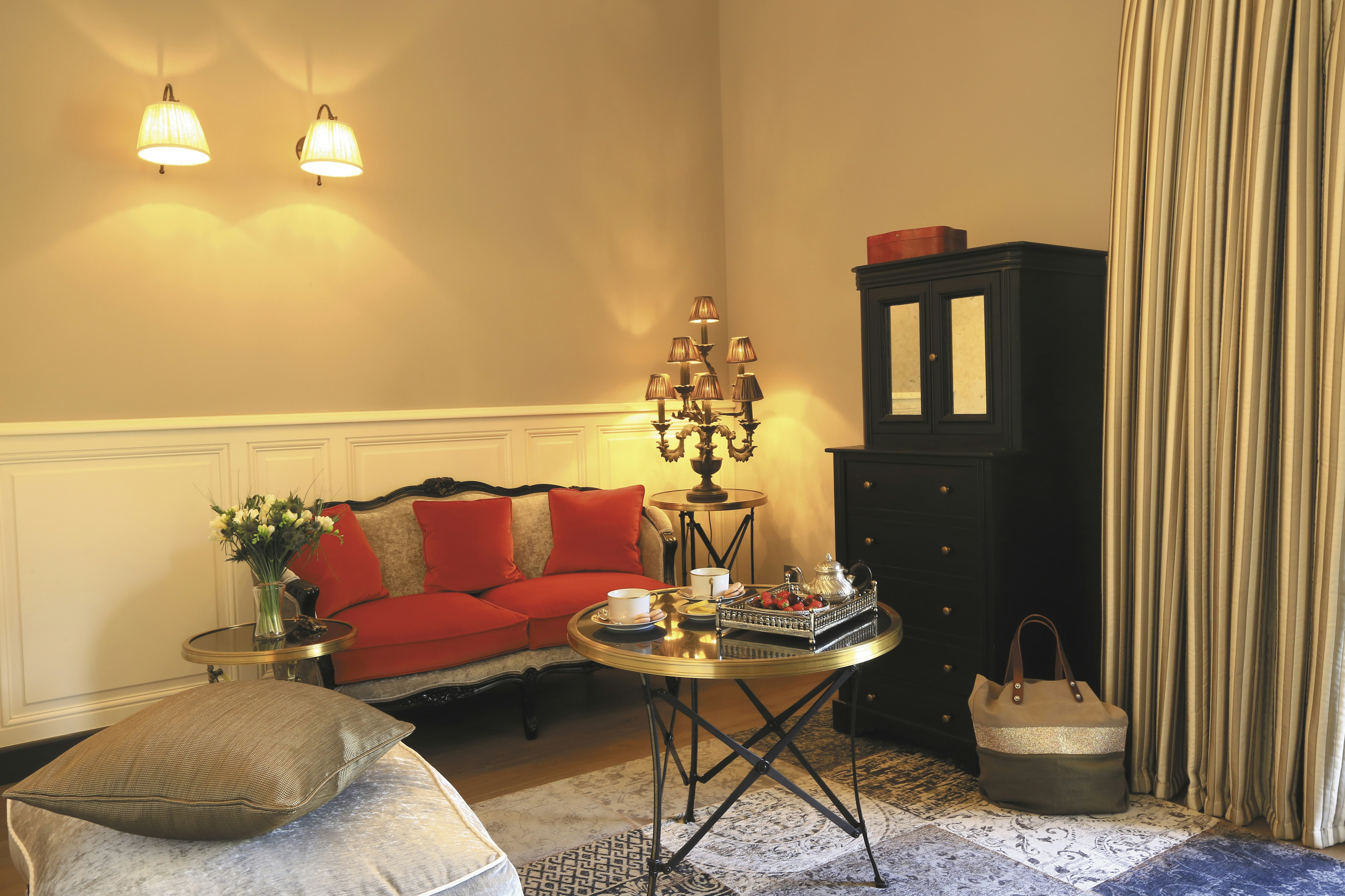 Suite Family - Living Area