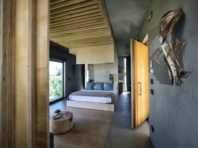 Flora Lodge