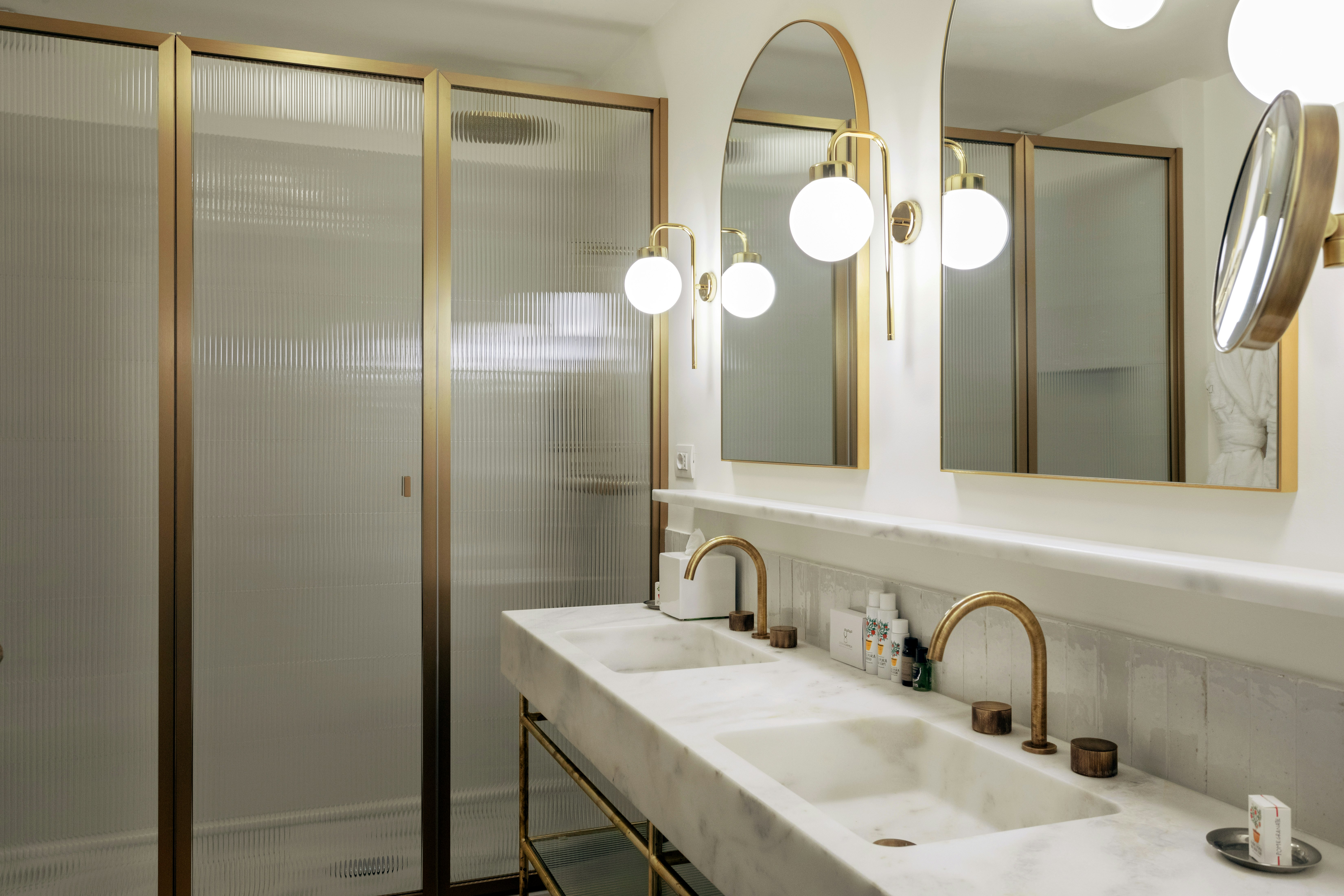 Junior Suite Bathroom