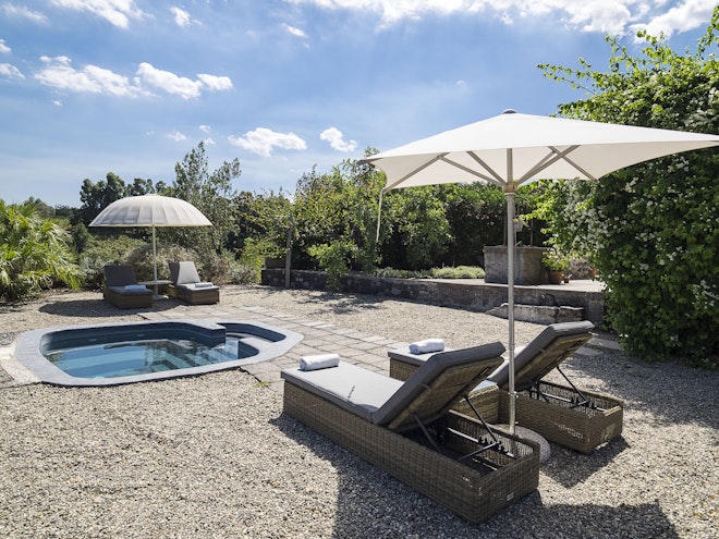 Jacuzzi Sicilian Villa