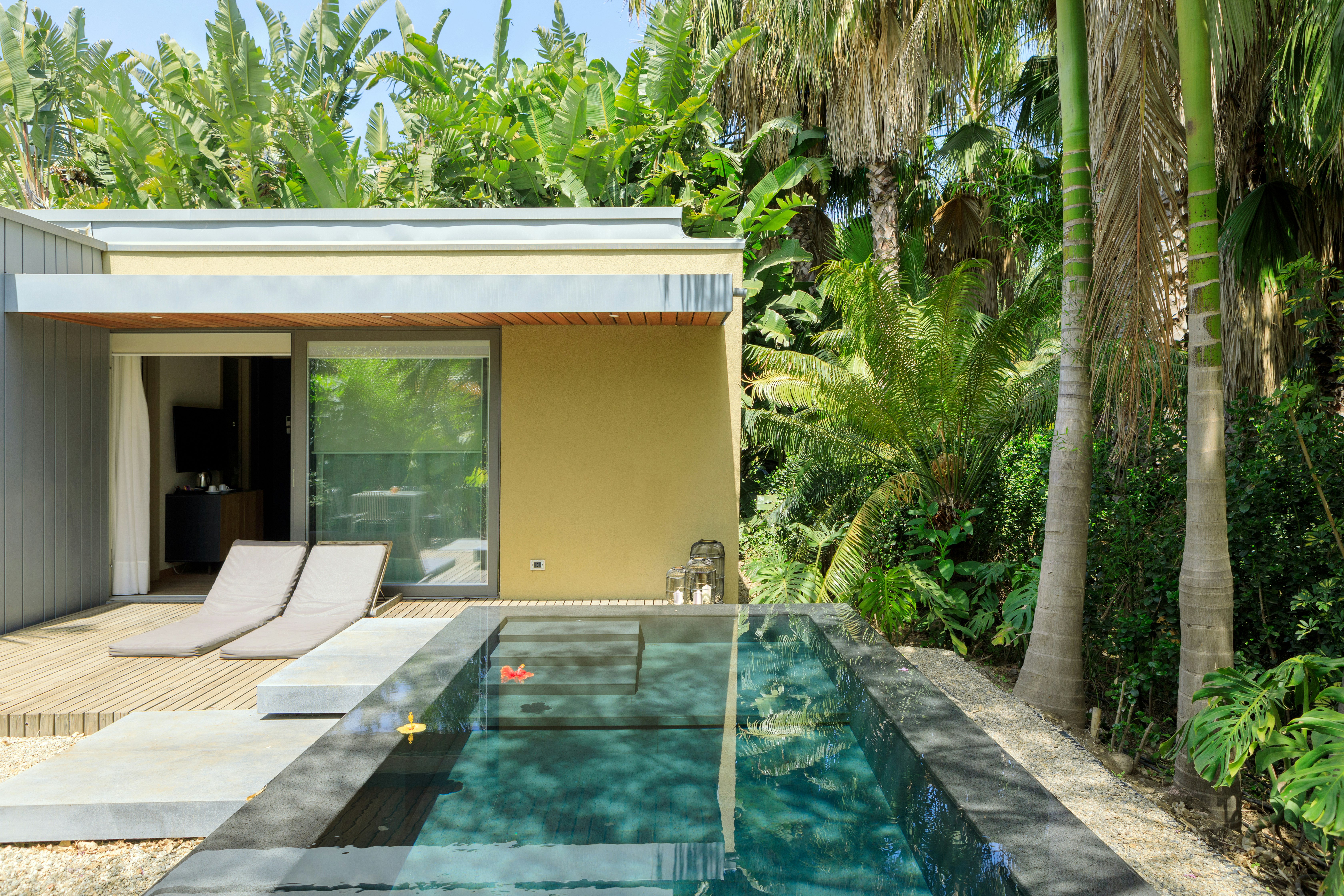 Jacuzzi Family Lodge