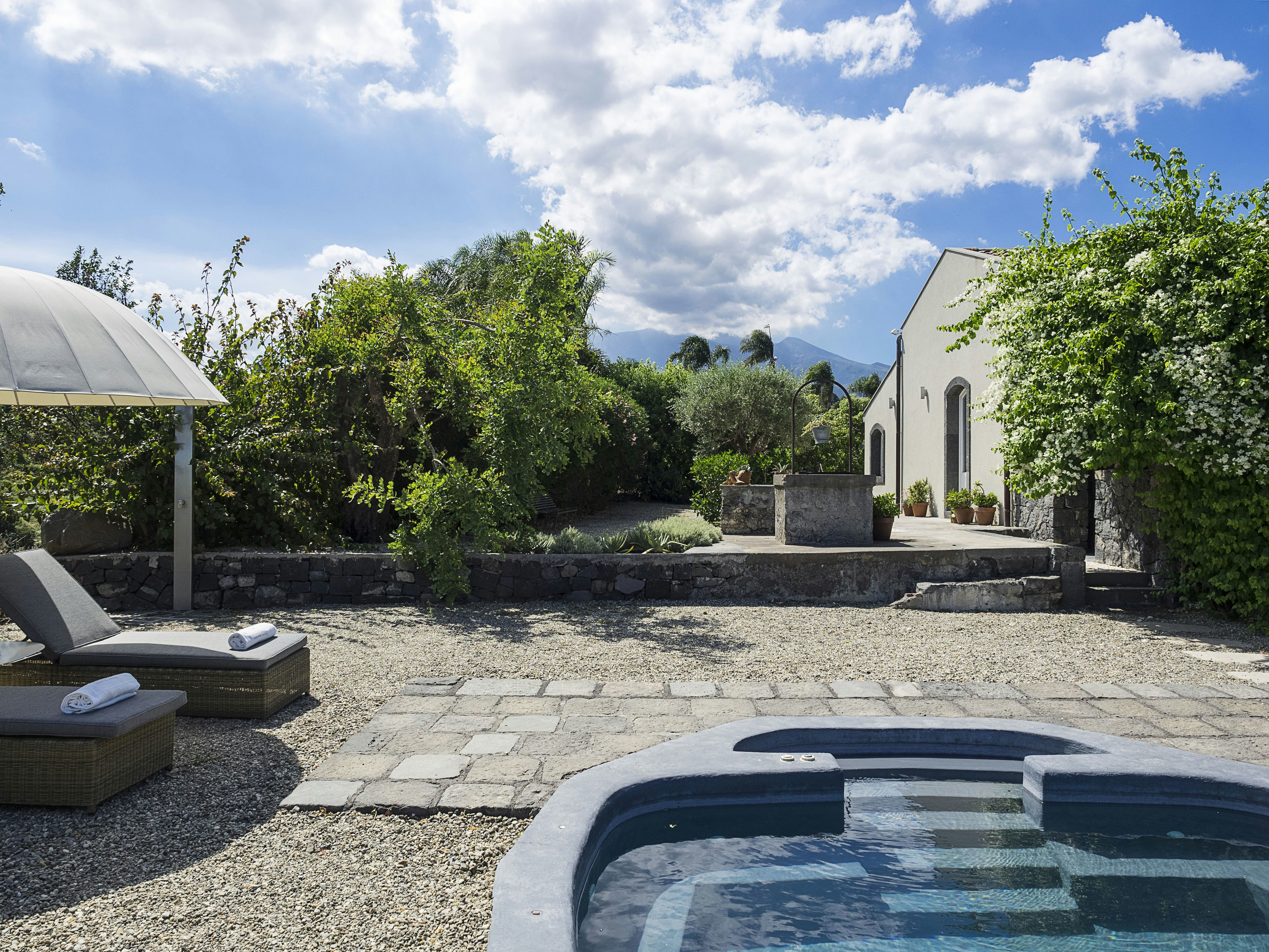 Jacuzzi Sicilian Villa