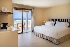 Panoramic Sea View Suite - Bedroom