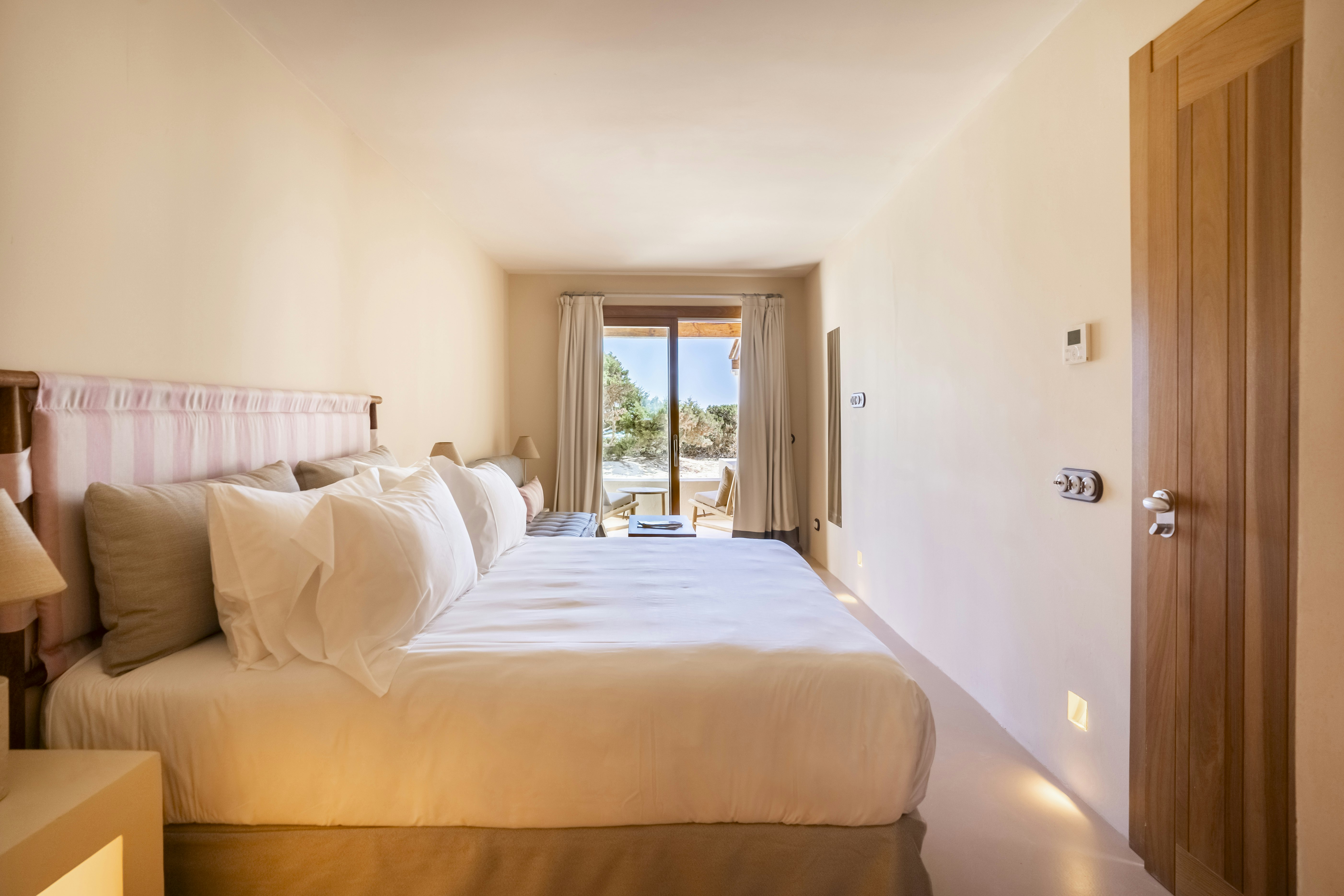 Studio Room - Bedroom