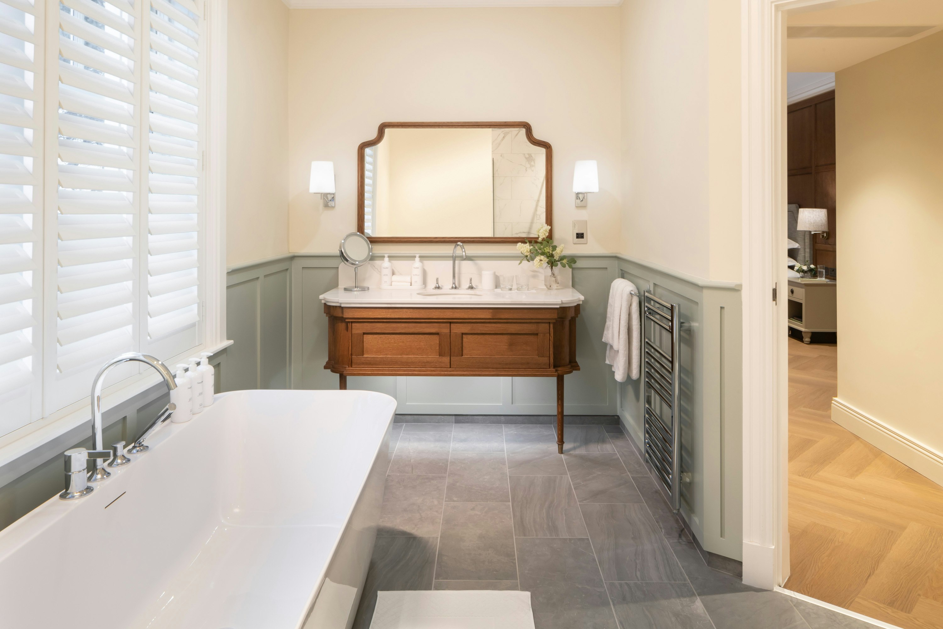 Portrush Suite - Bathroom