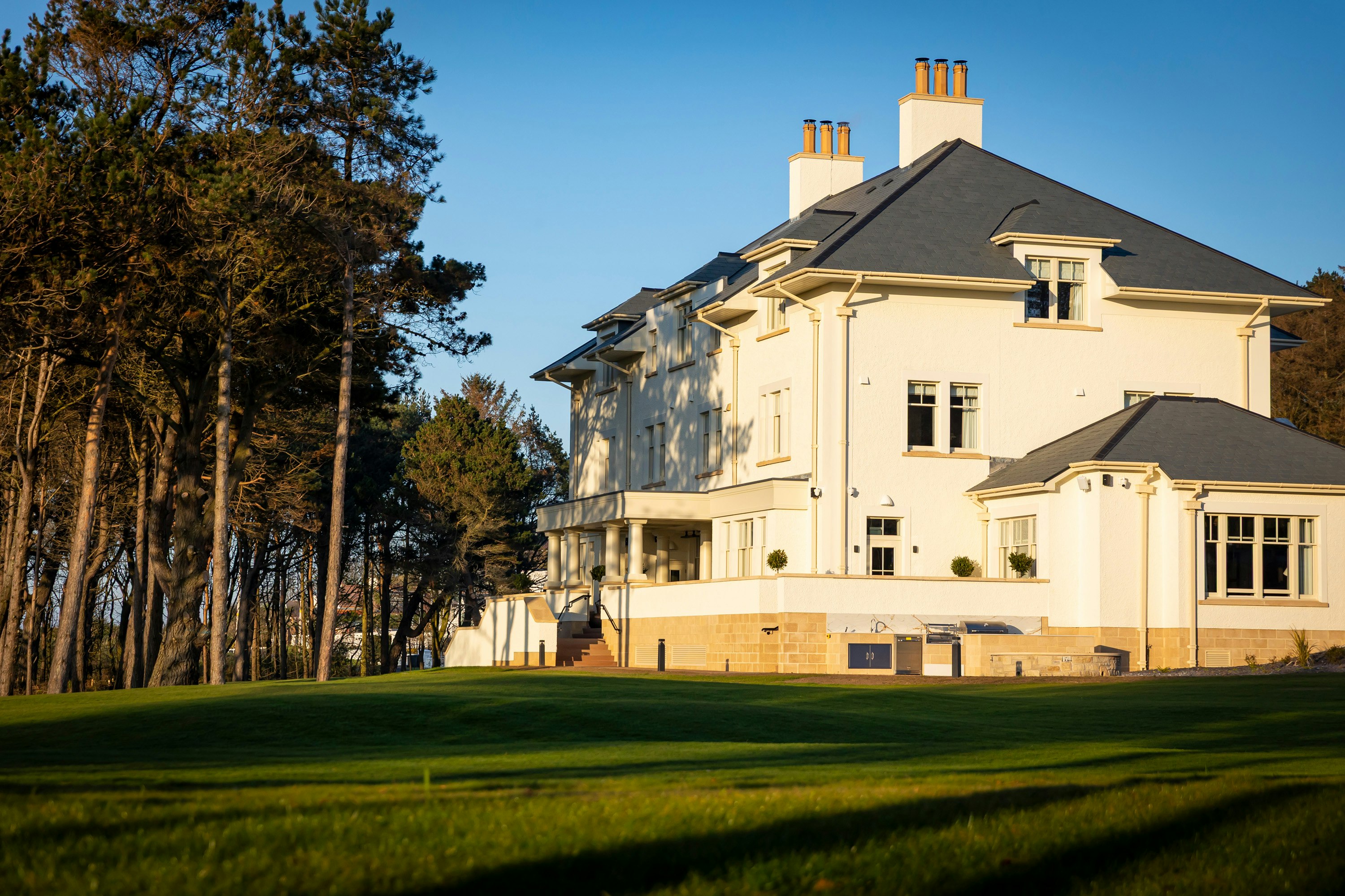Dunluce Lodge - Exterior