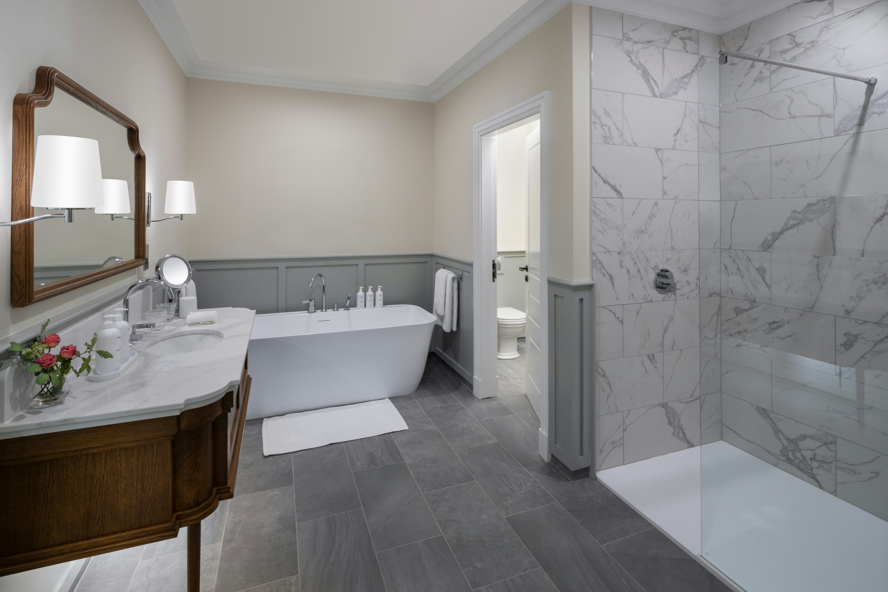 Portrush Suite - Bathroom