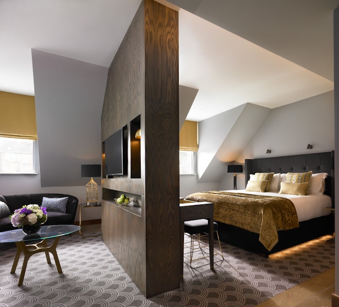 Experience Suite - Bedroom