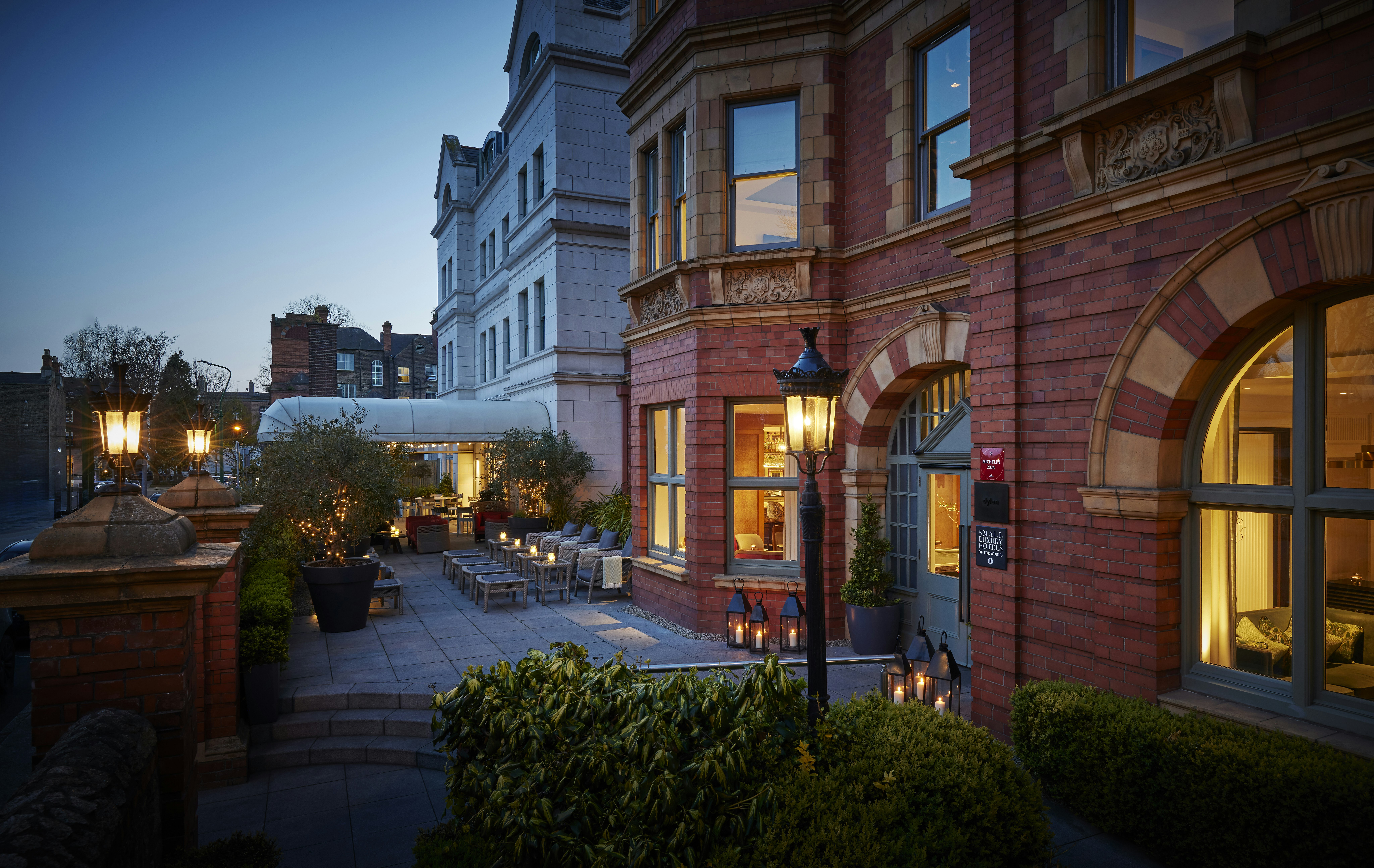 Dylan Dublin Front Terrace