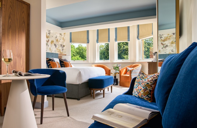 Experience Suite - Bedroom