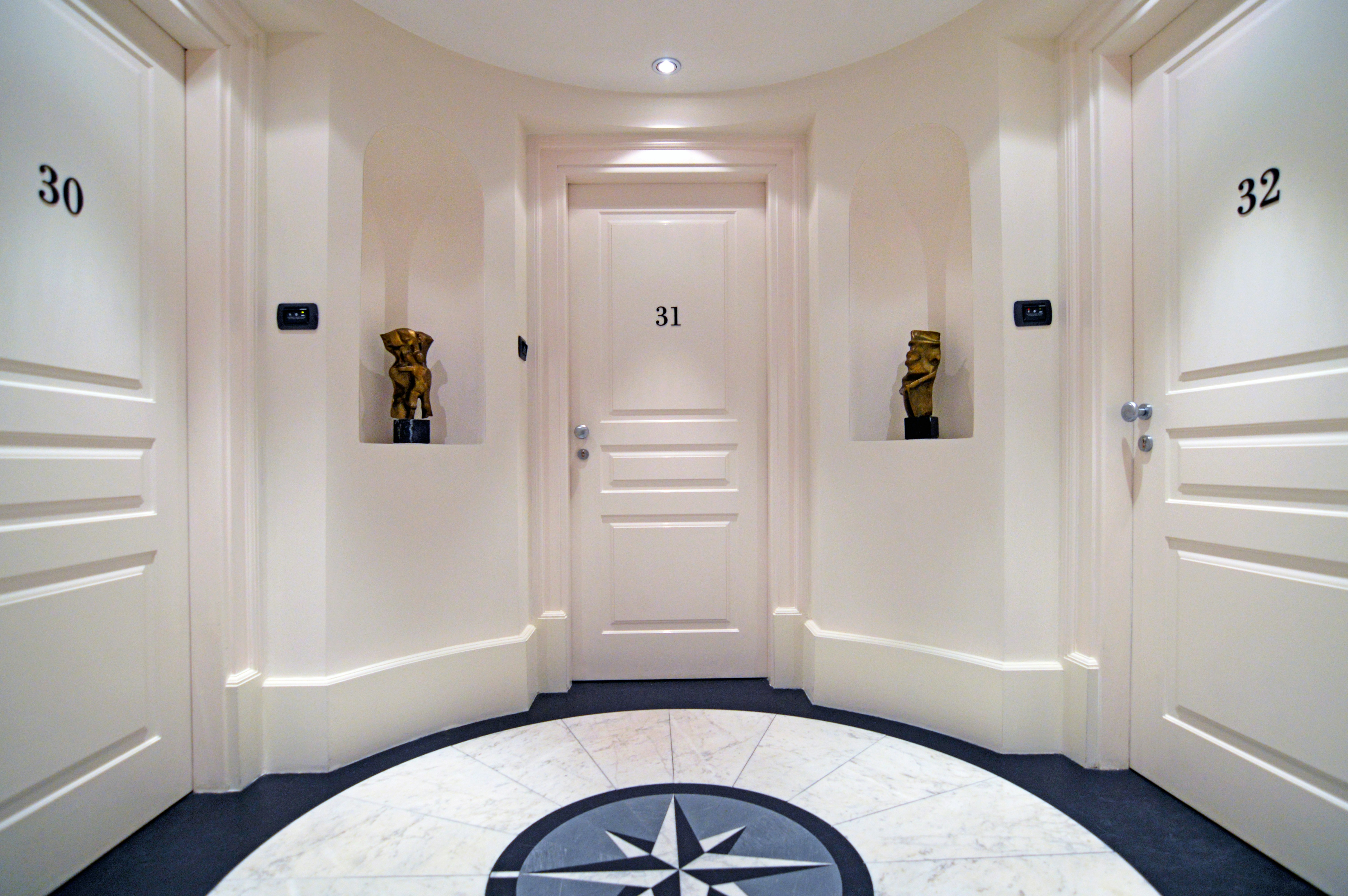 Eight Hotel Portofino Hall