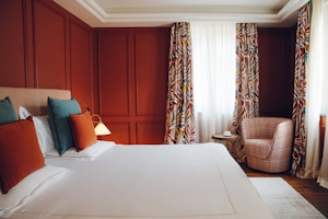 Deluxe Room - Bedroom