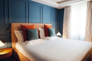 Suite - Bedroom