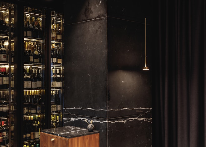 RE-NAA Restaurant