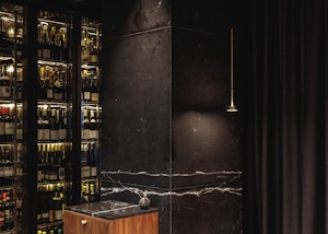 RE-NAA Restaurant