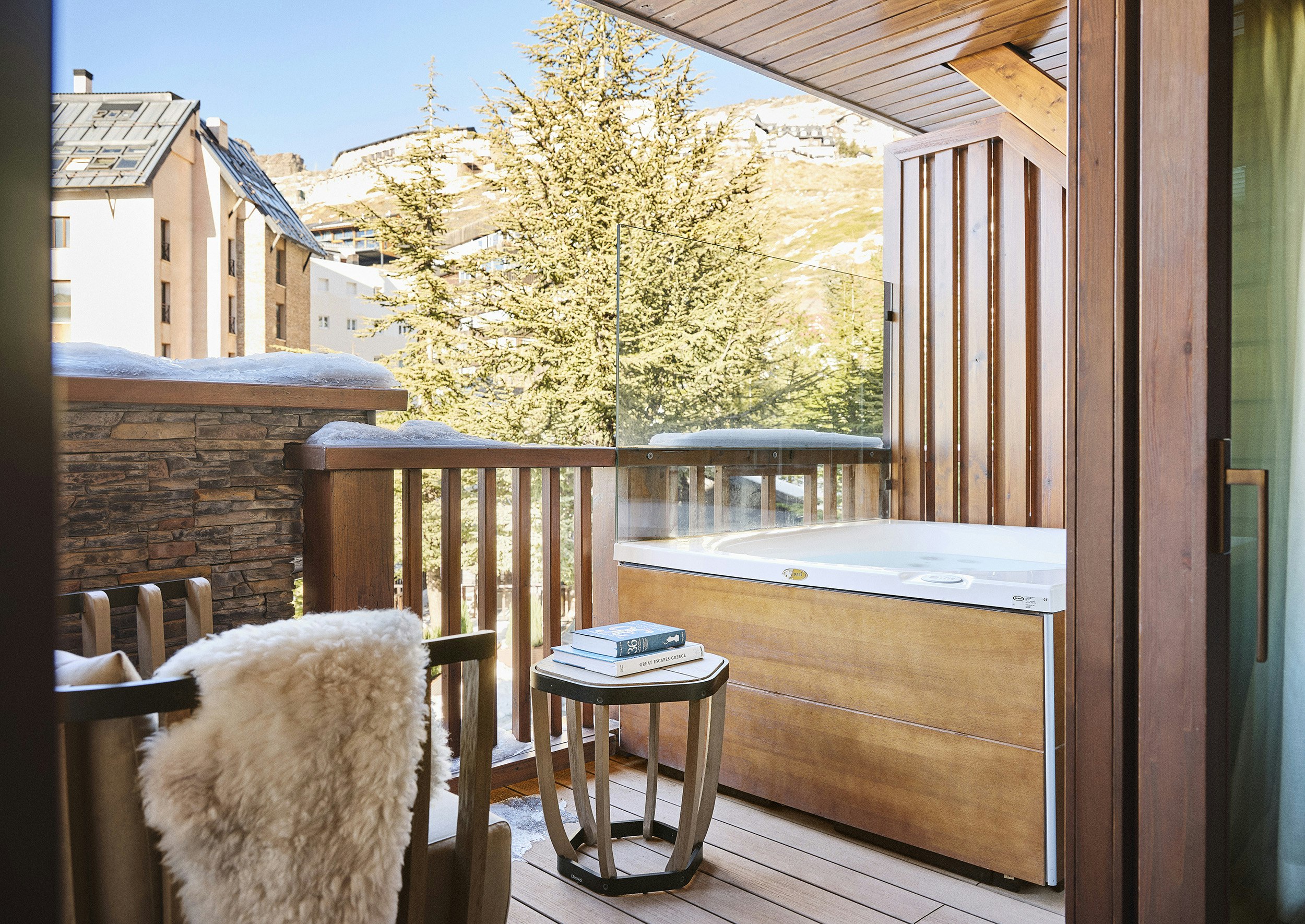 Lodge Deluxe Room Jacuzzi