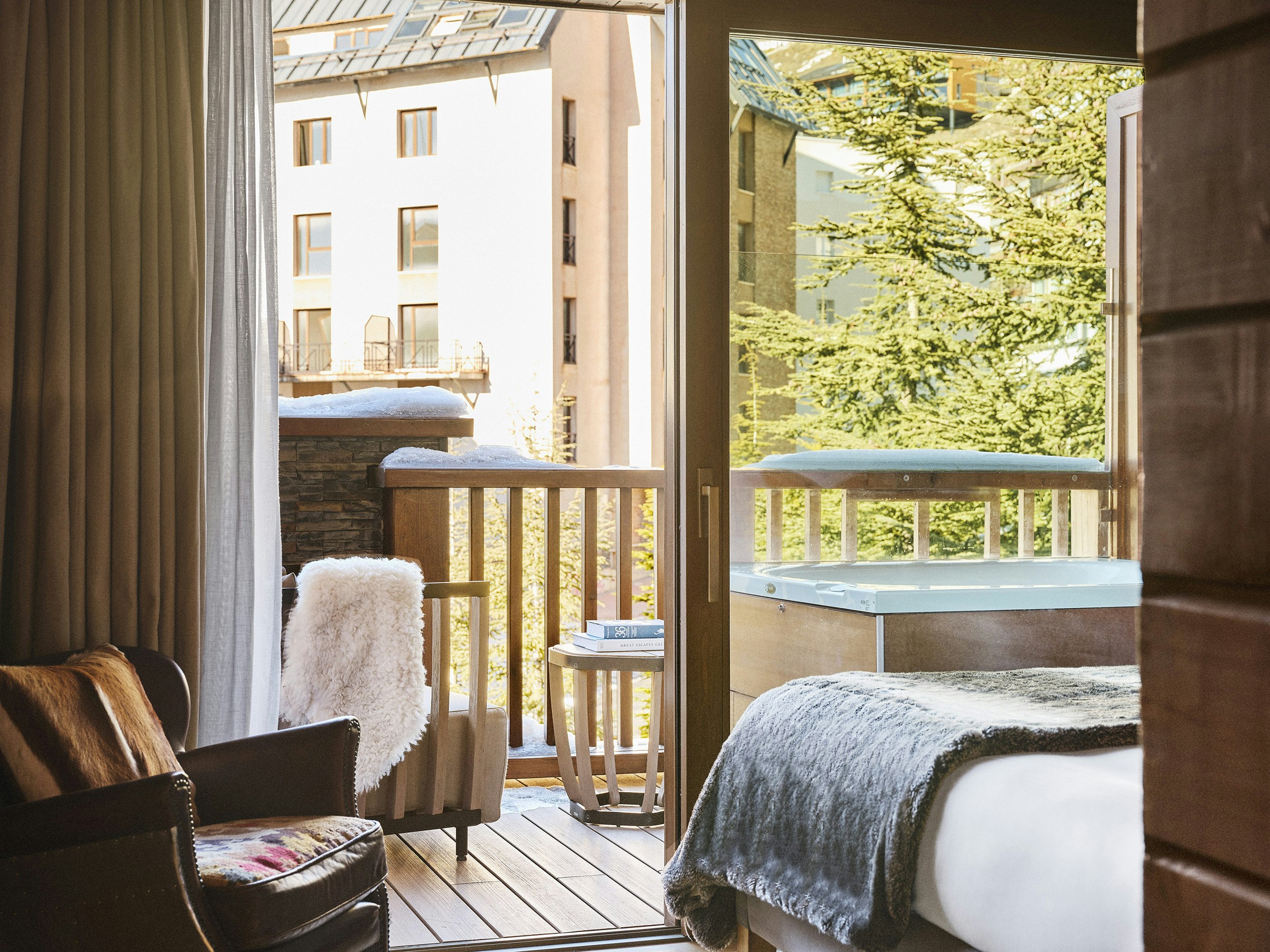 Lodge Deluxe Room Jacuzzi