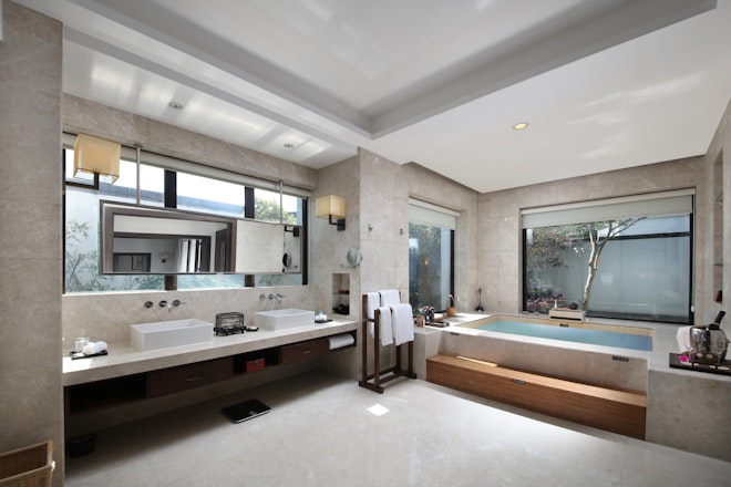 Cloud Gate Villa Bathroom
