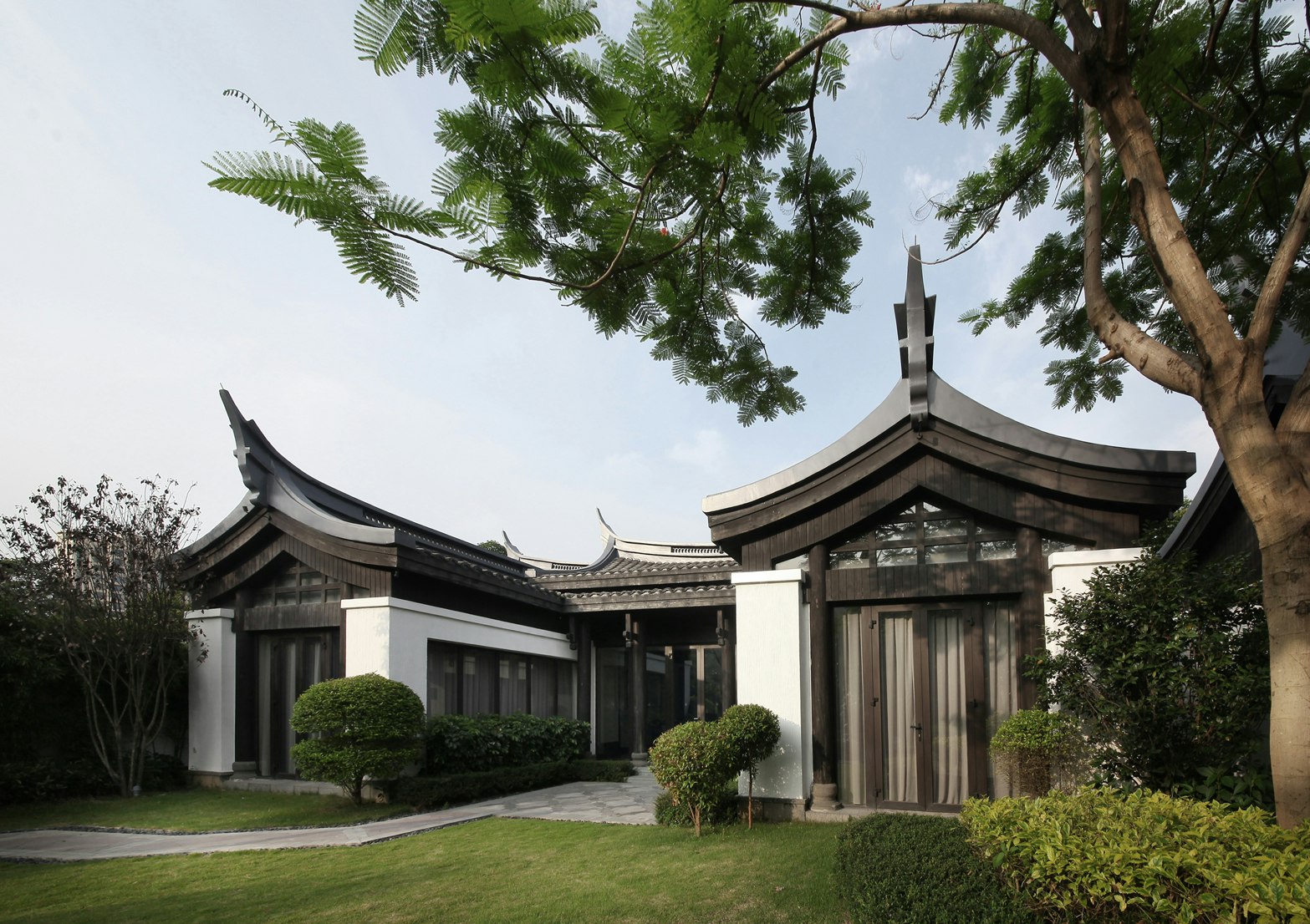 Garden Floating Clouds Villa