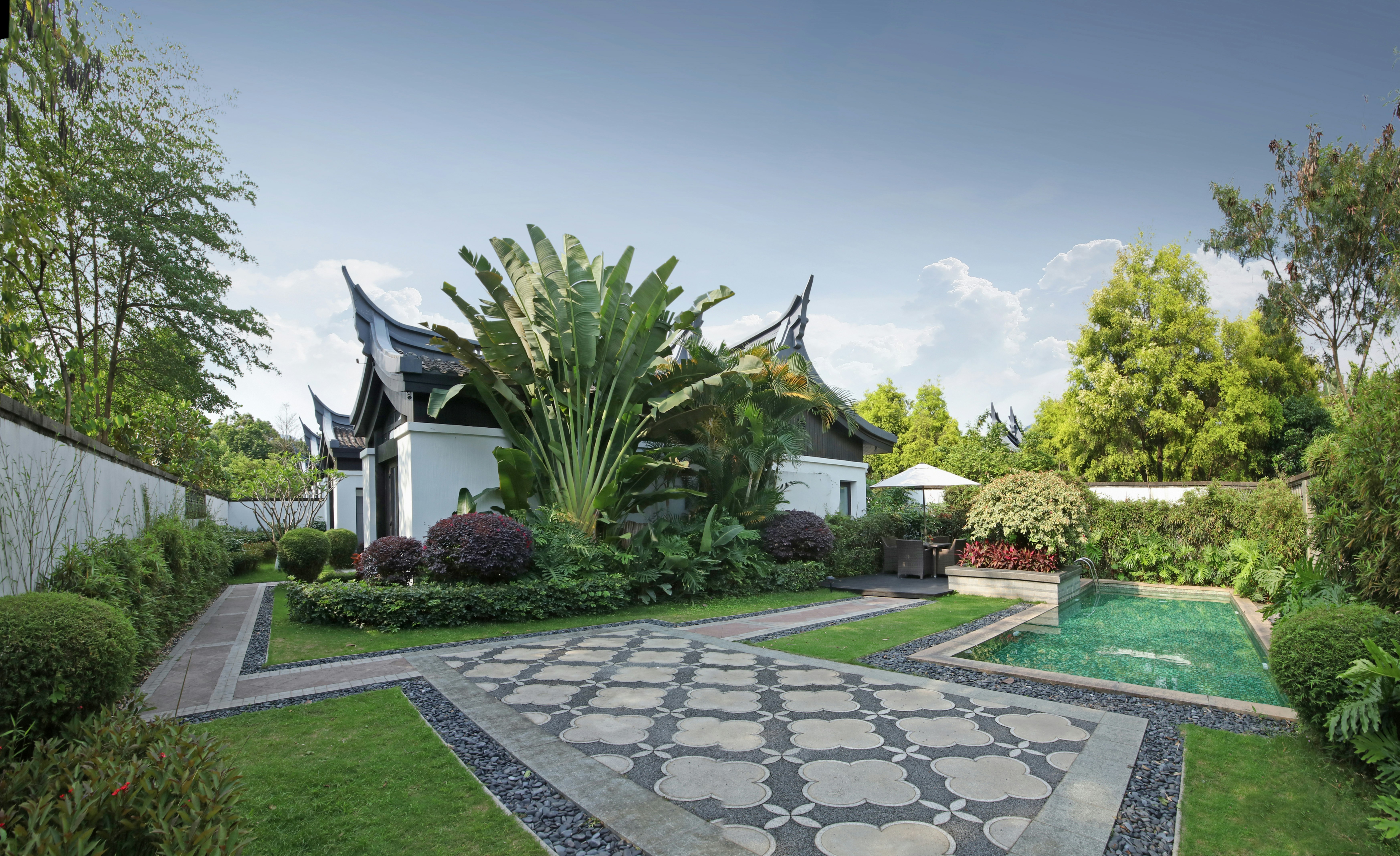 Cloud Gate Villa with swimming pool