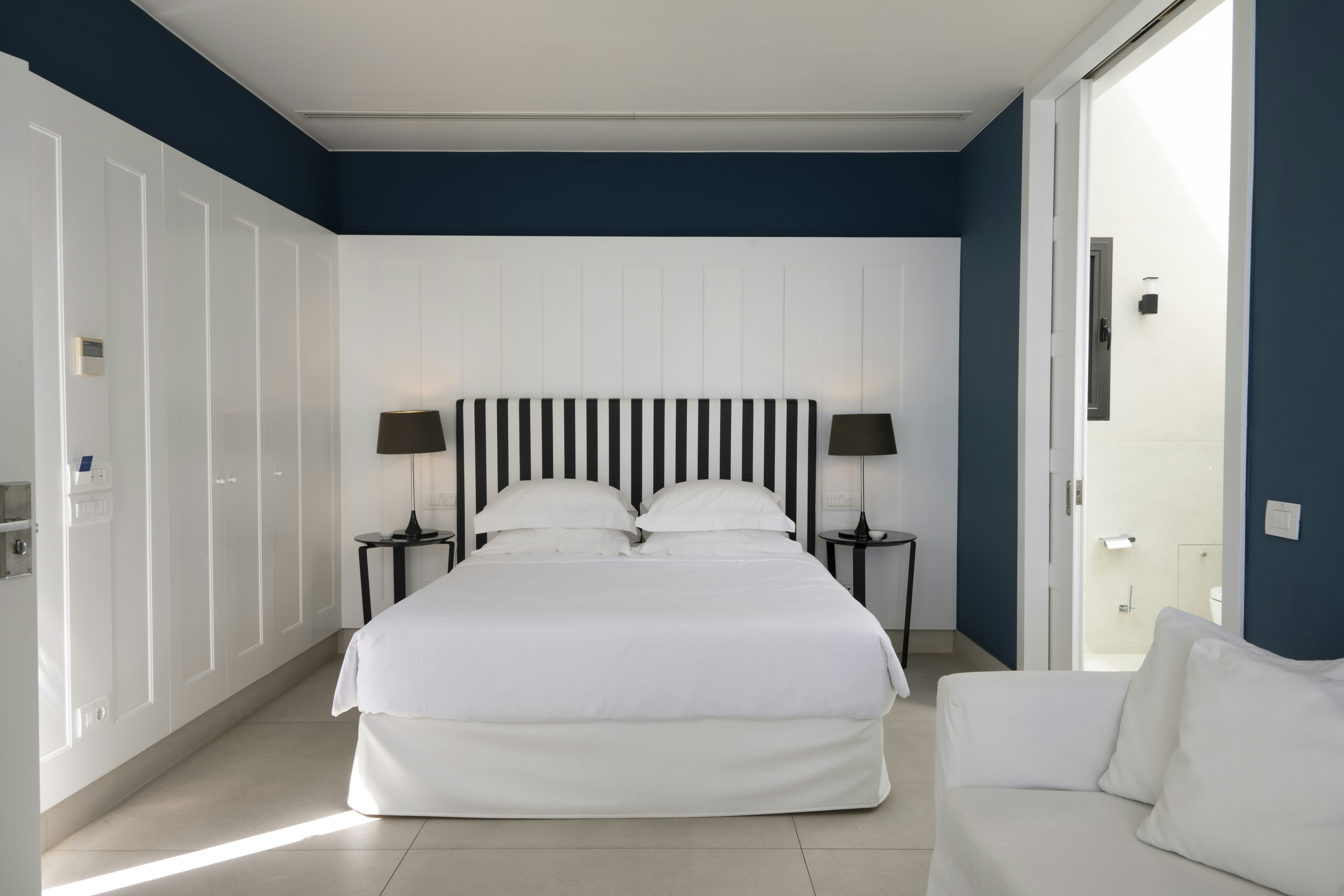 One Bedroom Superior Pool Suite