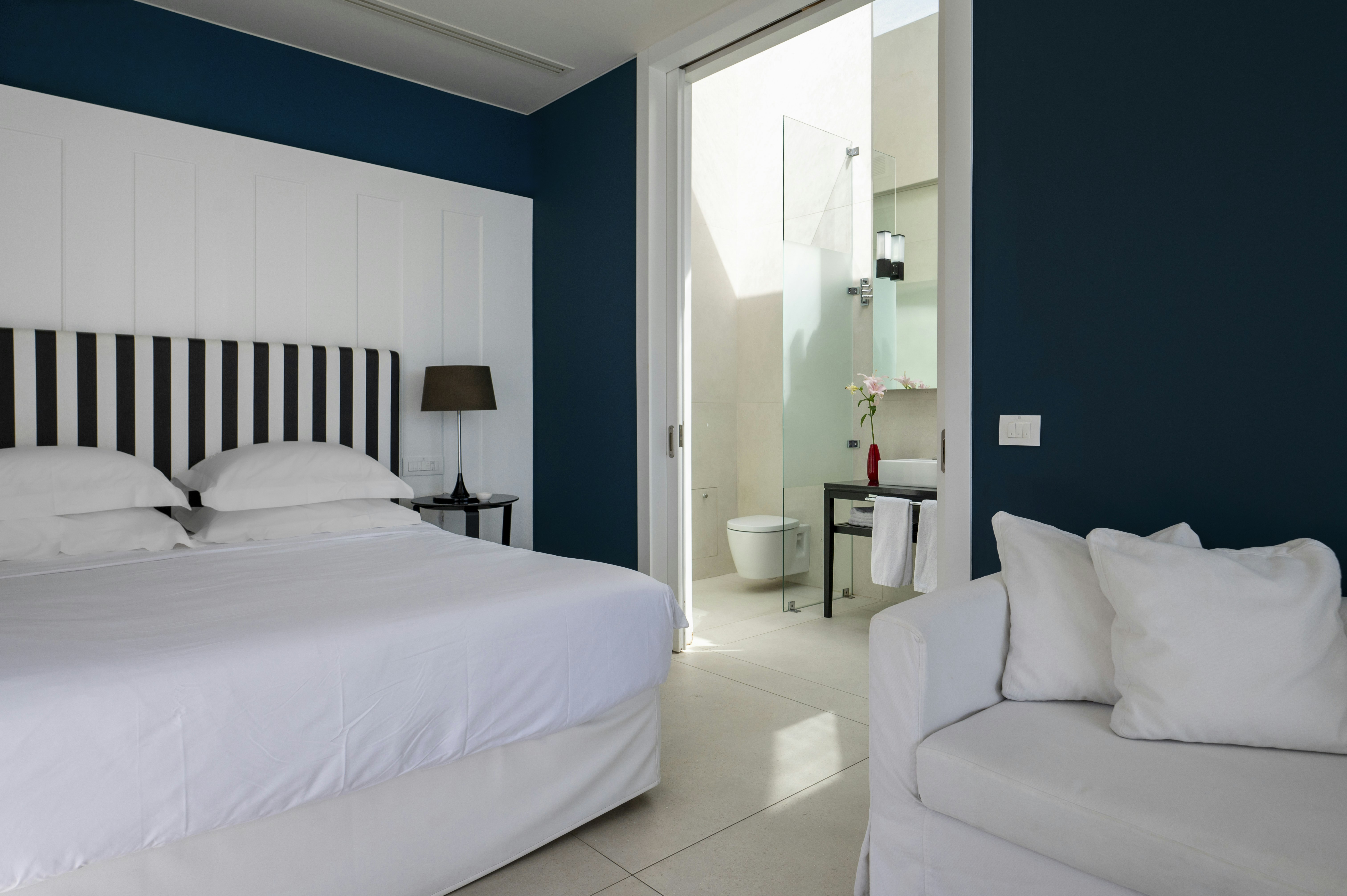 One Bedroom Superior Pool Suite