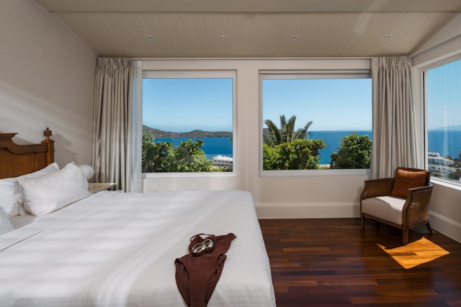 Three Bedroom Presidential Spa Pool Villa