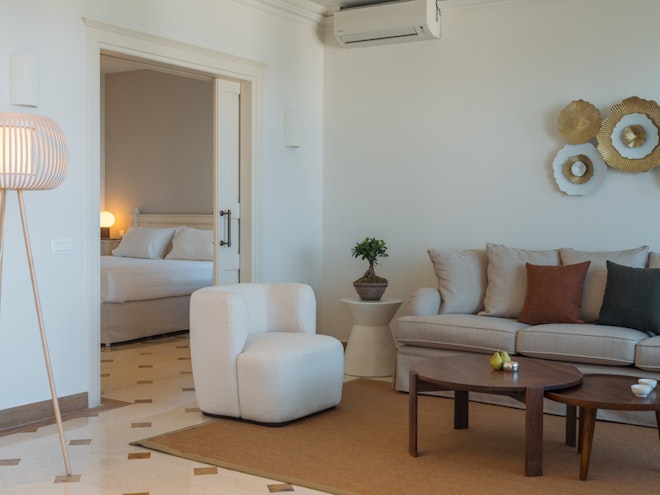 One Bedroom Deluxe Senior Suite
