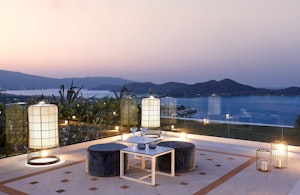 Royal Spa Pool Villa