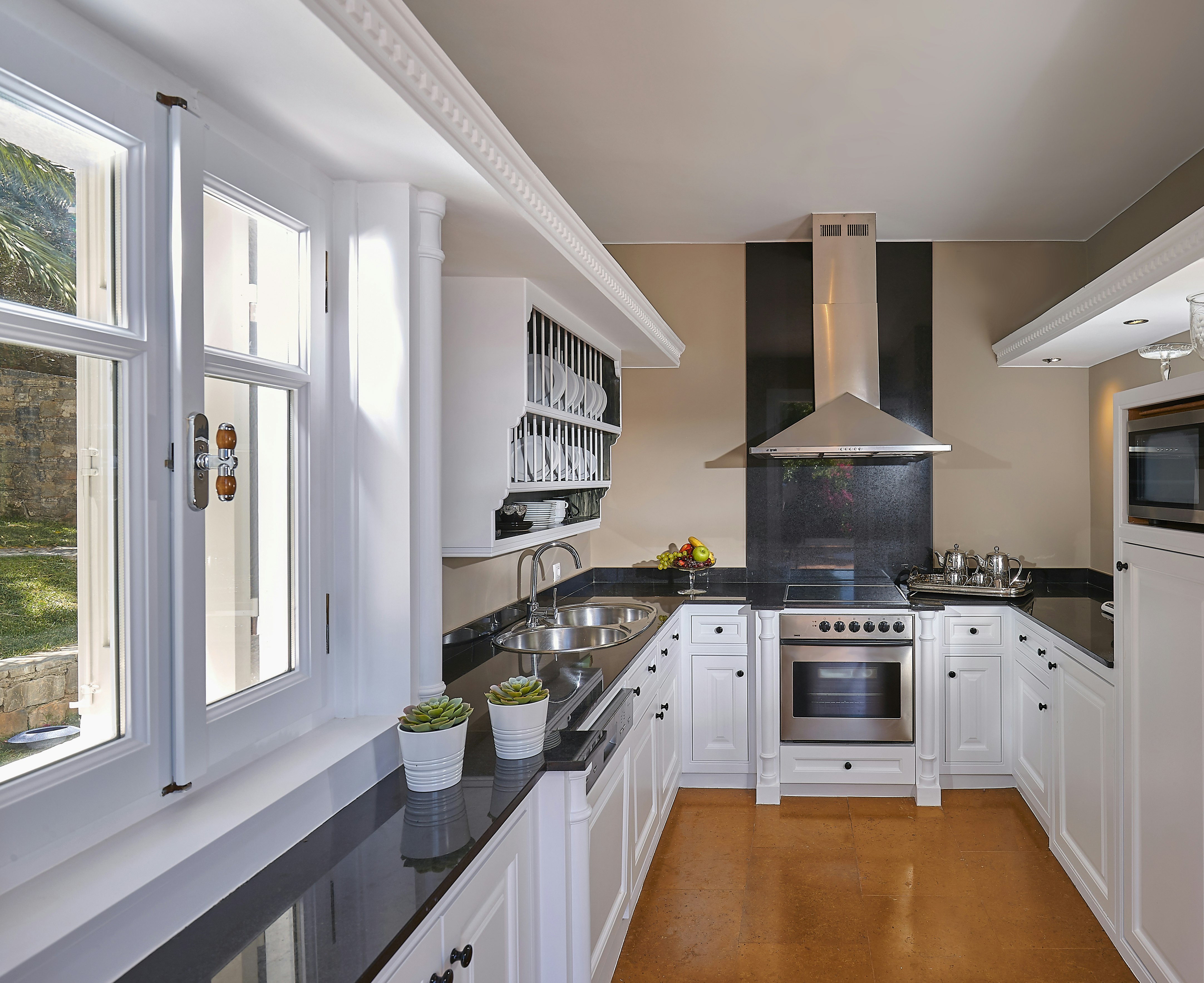 Royal Spa Pool Villa