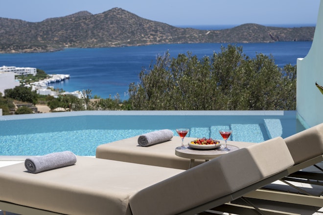 One Bedroom Junior Pool Suite