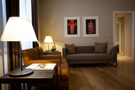 Glamour Deluxe Living Room