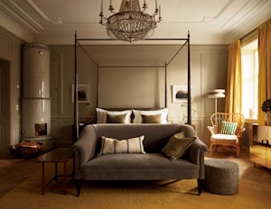 Corner Suite