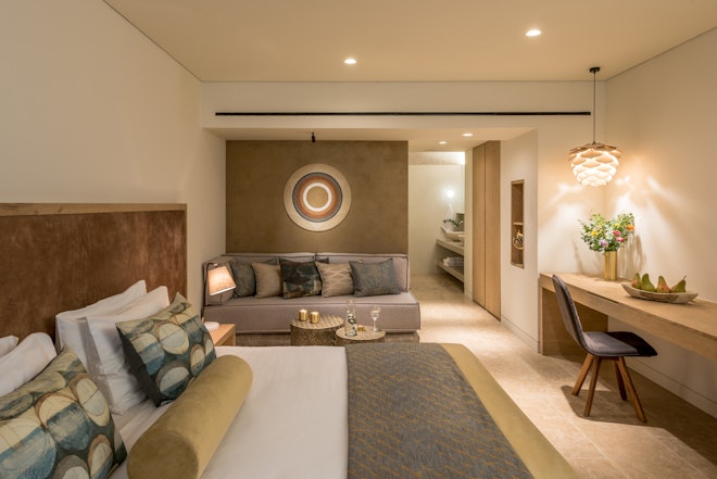 Executive Deluxe Room Energy Building