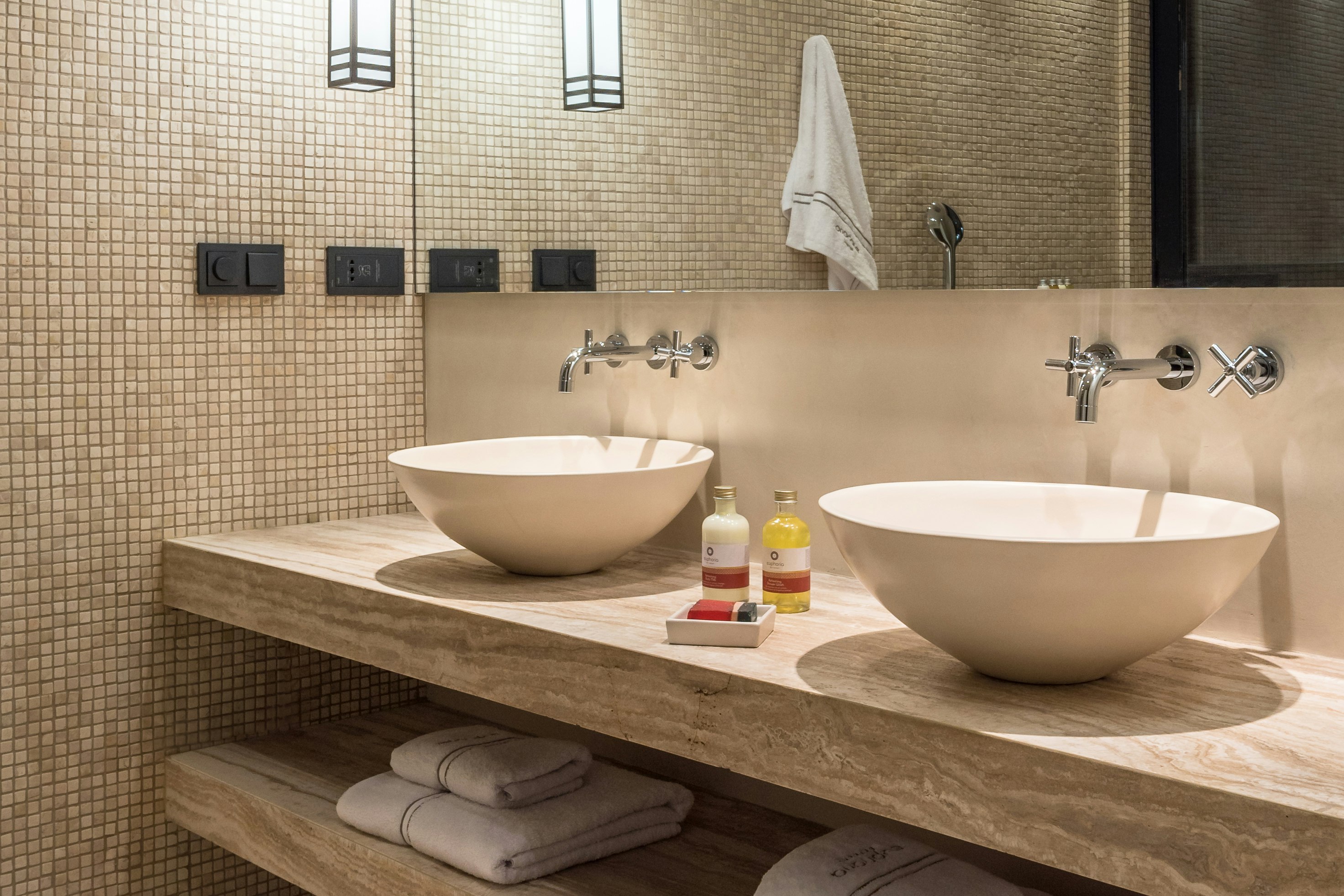 Superior Deluxe Bathroom