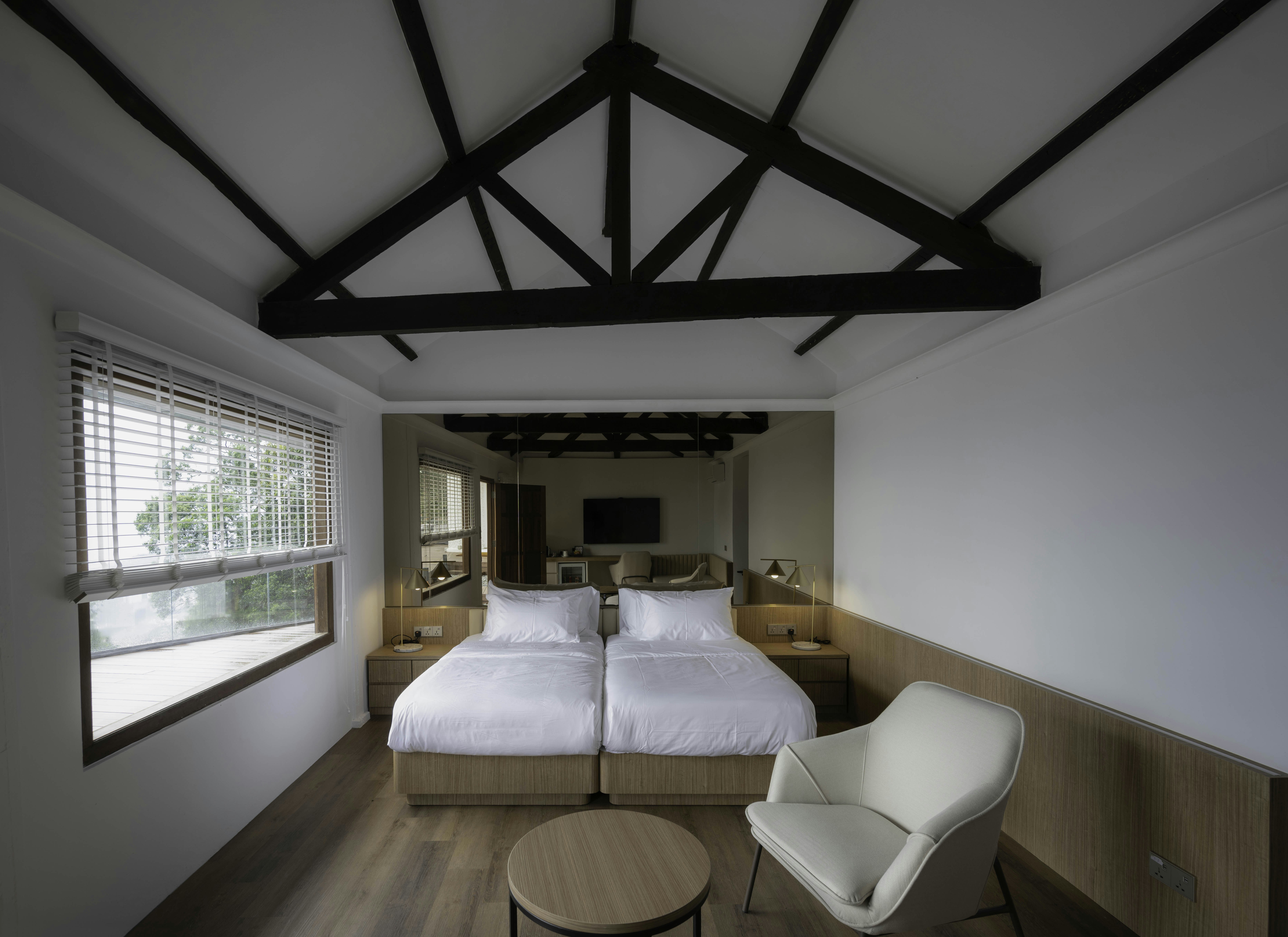 Tiger Orchid - Bedroom