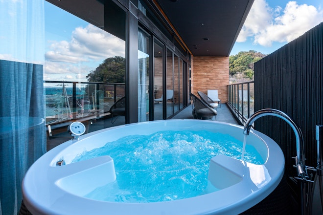 Great Bear 2nd Floor - Jacuzzi