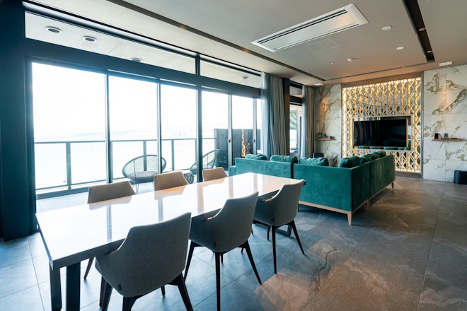 Great Bear 2nd Floor - Dining Area